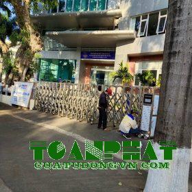 Sửa cổng xếp tại Phú Yên